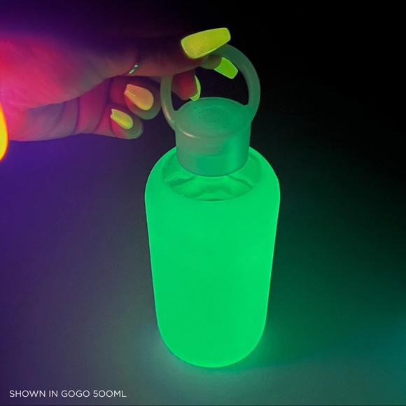 bkr Other - LIMITED OFFER w/ Straw! BKR Glow in the Dark “GOGO” glass Water Bottle + 2 Lids